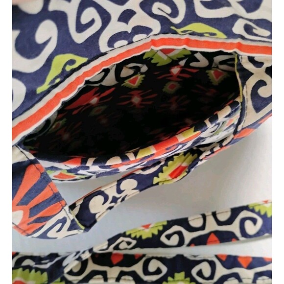 Vera Bradley Women's Quilted Large Multicolored Shoulder Bag - Picture 5 of 8